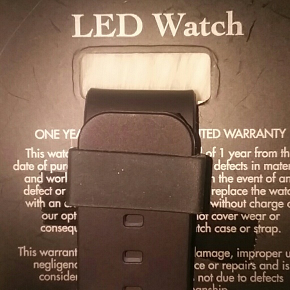 NWT Disney Snow White  LED Watch 6+ Cool - Picture 6 of 8